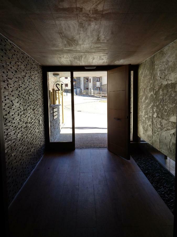 Apartament Tuca Del Mont Benasque Zewnętrze zdjęcie